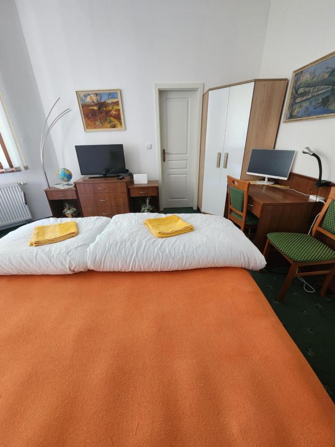 Kristoff Plaza Trencianske Teplice Apartment Trencin Exterior photo